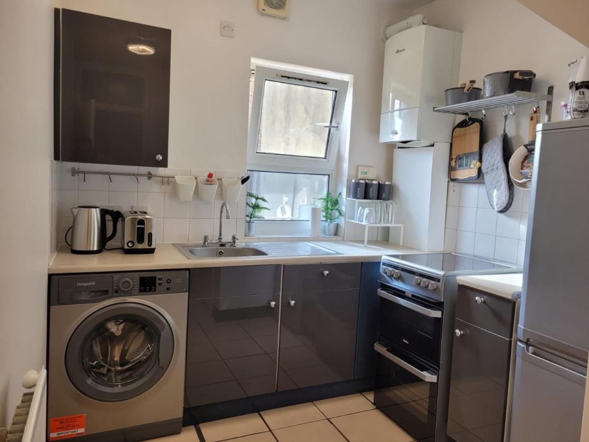 Stunning 1 Bedroom Apartment In London Bagian luar foto